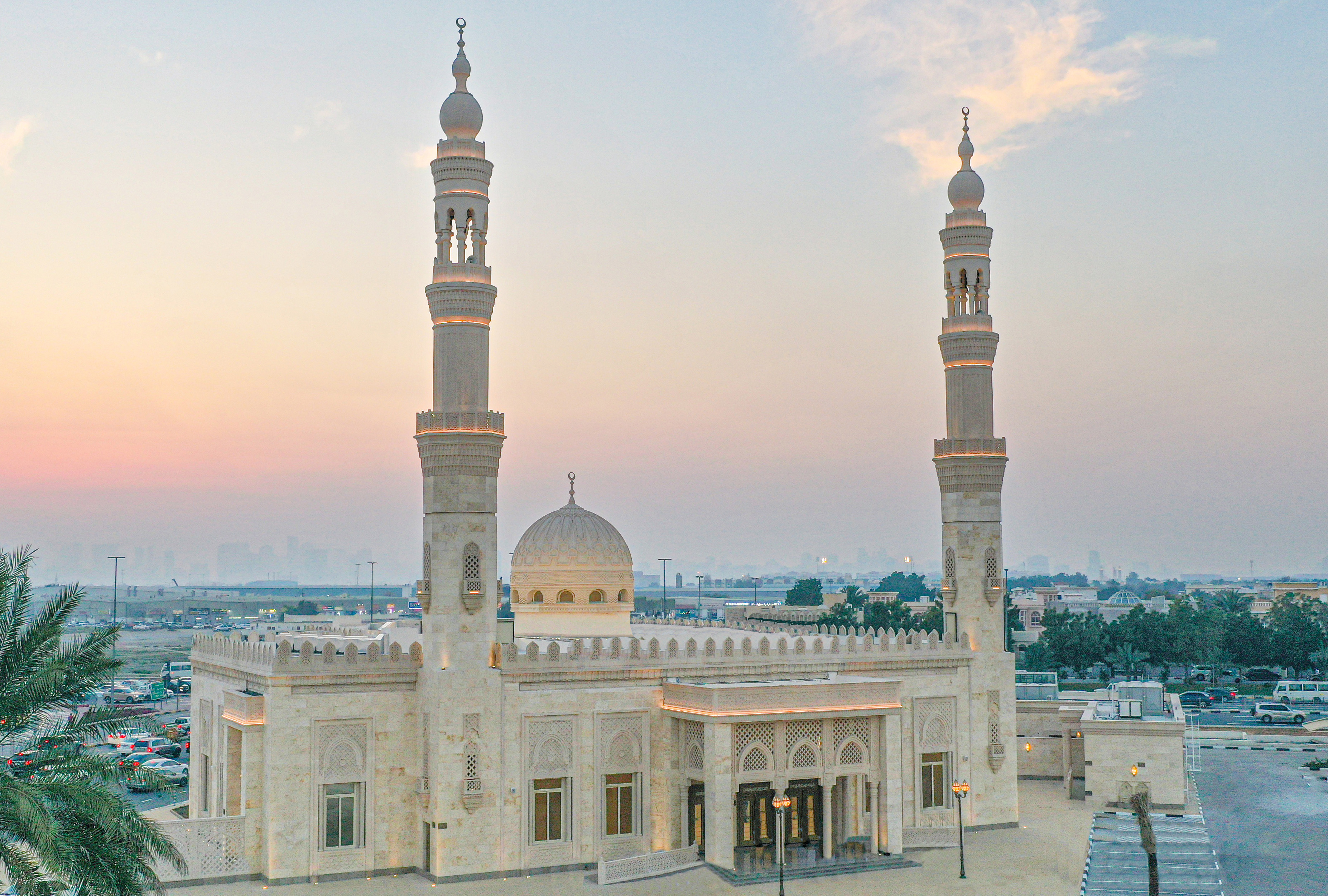 افتتاح مسجد "حليمة السعدية" بالشارقة