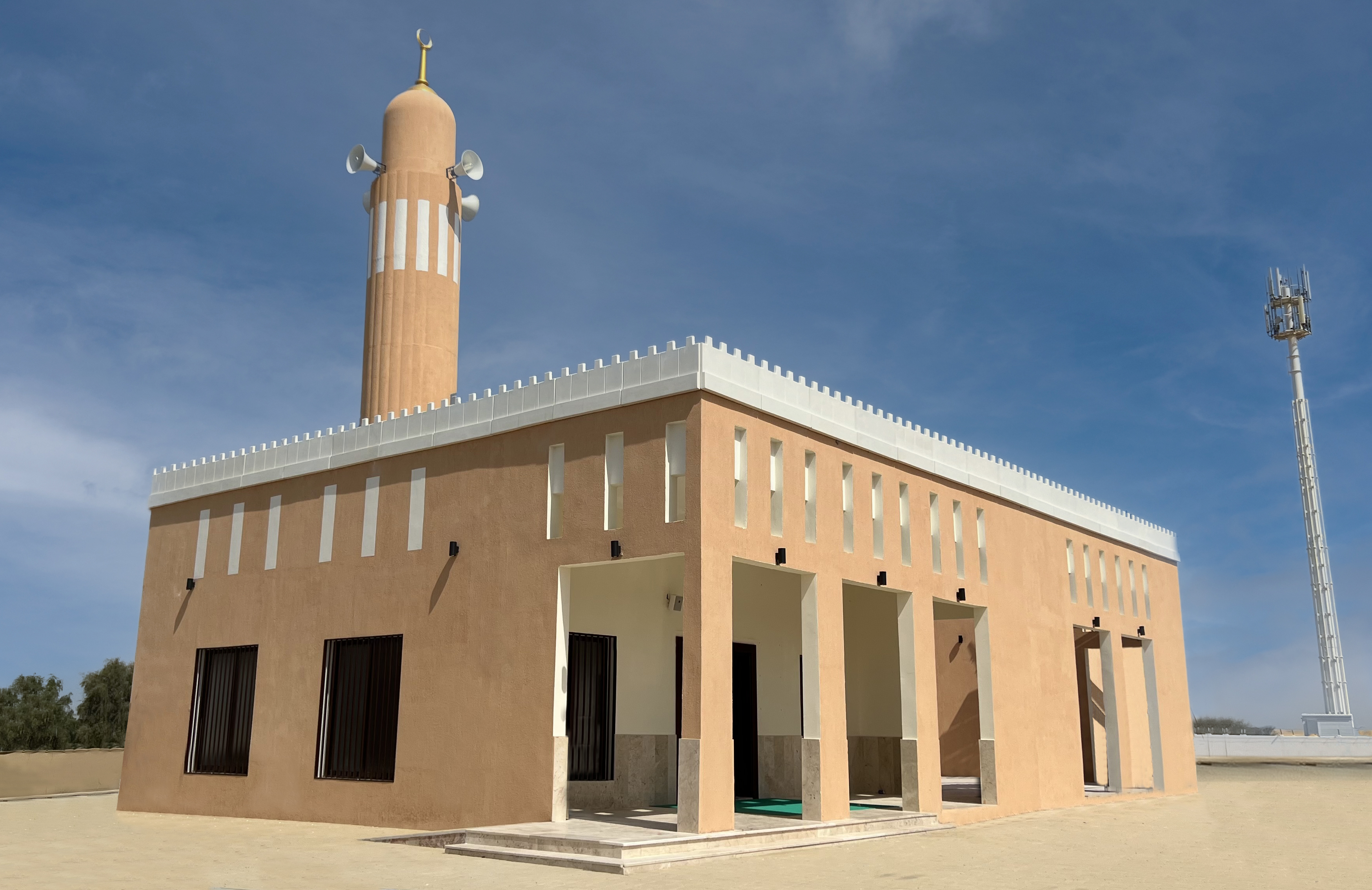 افتتاح مسجد "ذوي القربى" بمنطقة قطاة الزراعية في الشارقة